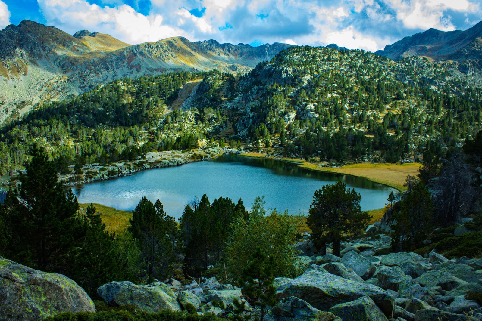 esim andorra lake view